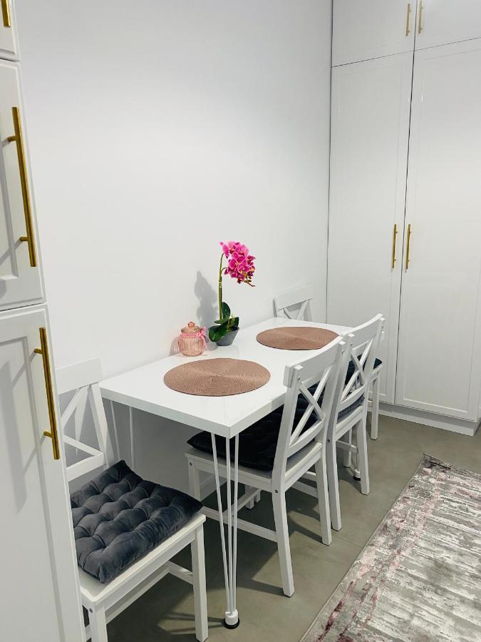 Luxury Queen Campulung Moldovenesc Ngoại thất bức ảnh