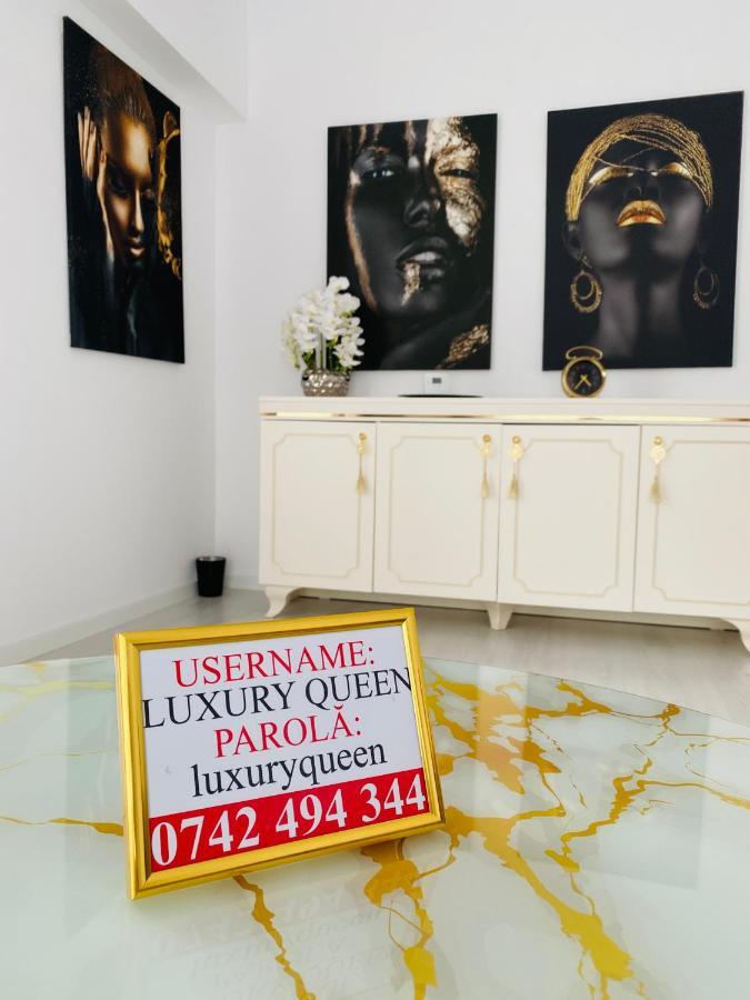 Luxury Queen Campulung Moldovenesc Ngoại thất bức ảnh
